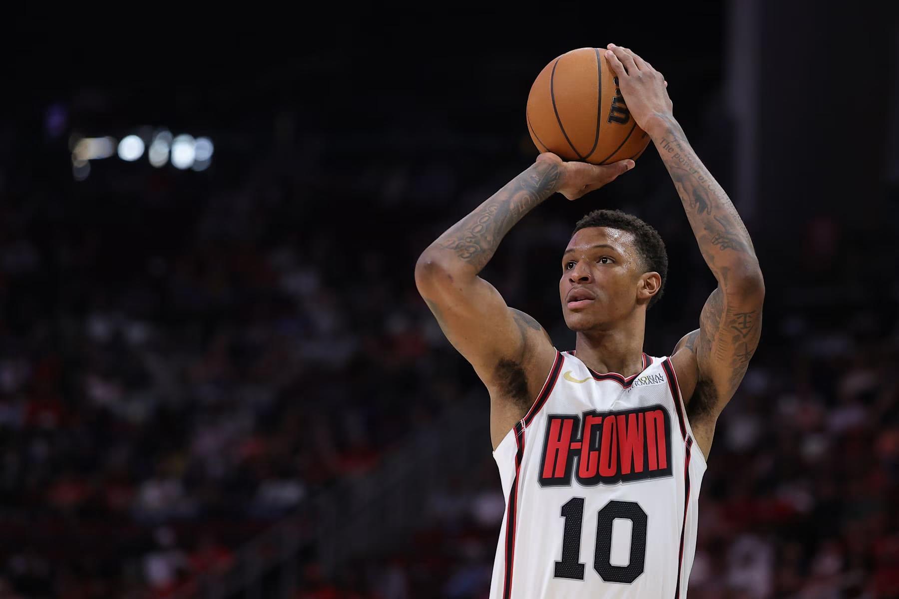 即时比分-4进4出,火箭队14+3名单全面升级!美媒点名3人最重要:阿门第一