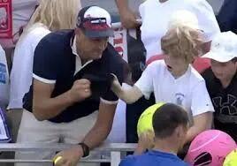 波兰百万富翁，美网观赛当众抢小孩帽子，还扬言：手慢无？