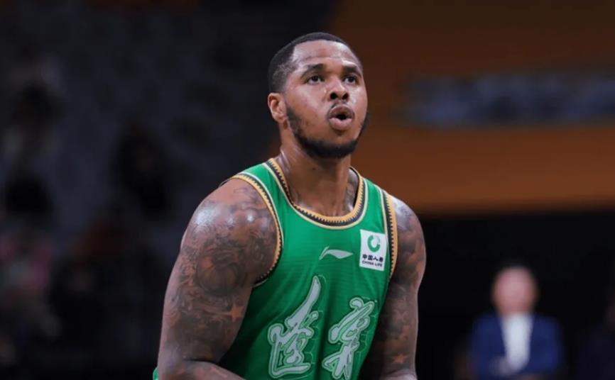 足球比分直播-0分！辽篮新援持续低迷 球迷直言跟图雷一样 杨鸣还要忍多久