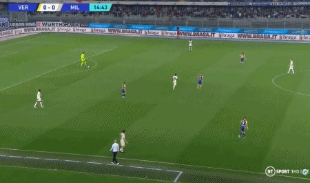 1652047100876062969.gif 【意甲】托纳利生日梅开二度 米兰3比1维罗纳仍领跑