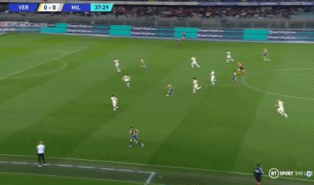 1652047101893086837.gif 【意甲】托纳利生日梅开二度 米兰3比1维罗纳仍领跑